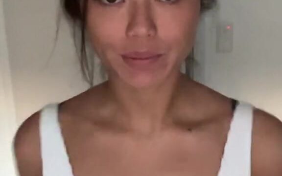 Cute.babysitter Onlyfans Nude showing off her big boobs!!!